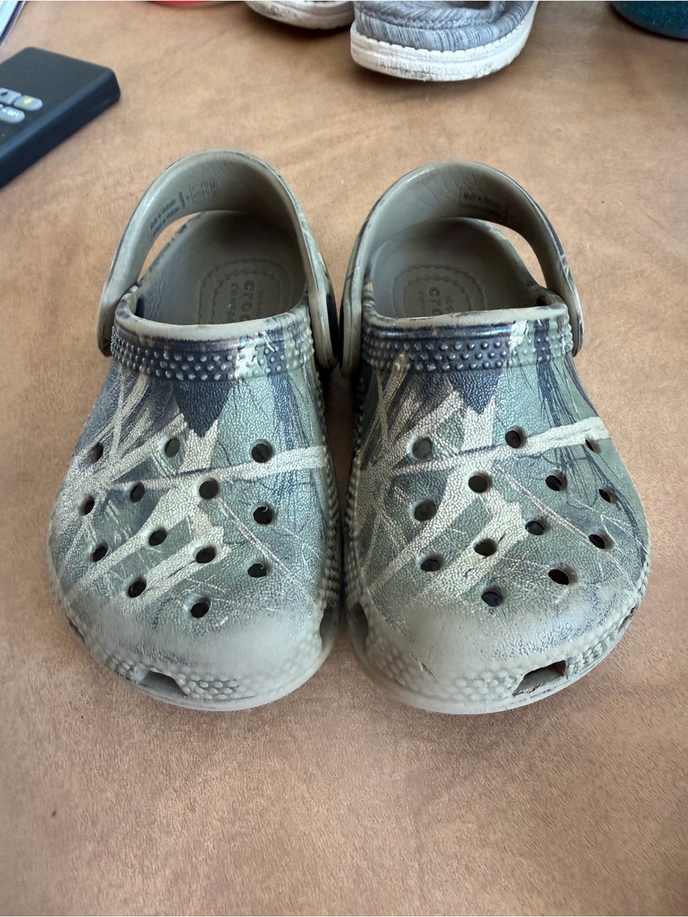 Kids Camo Slip-On Garden Clogs - Olive Green